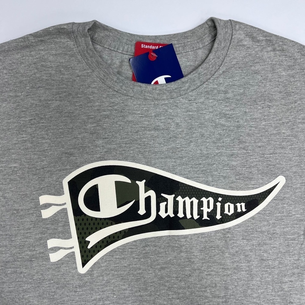 NWT Champion logo men’s tshirt